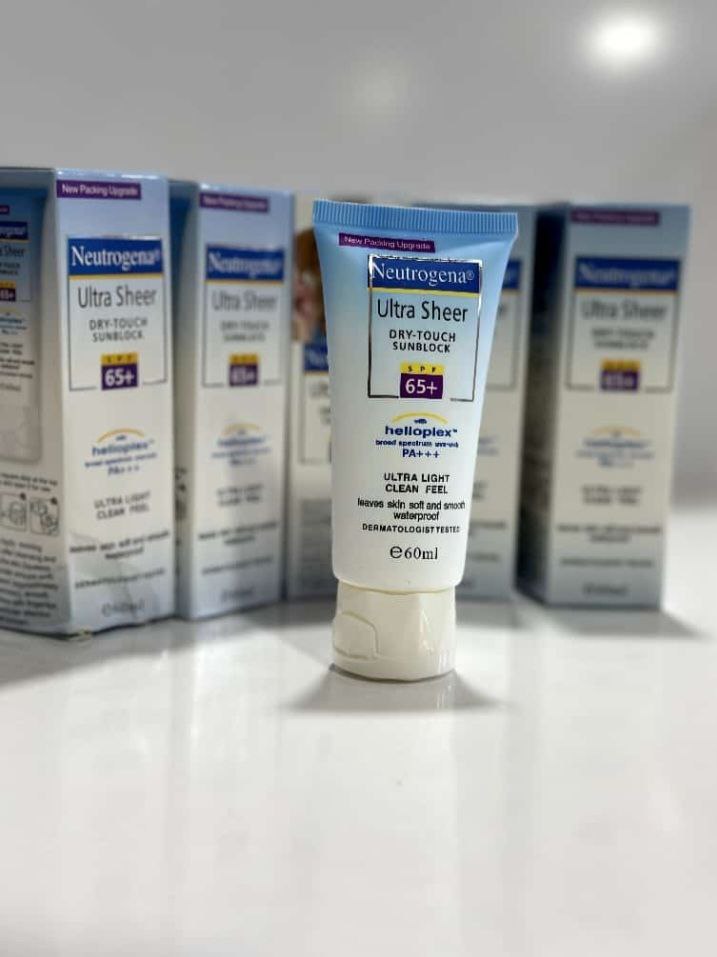 خرید آنلاین ضد آفتاب نوتروژینا ULTRA SHEER حاوی +SPF 65 بی‌رنگ