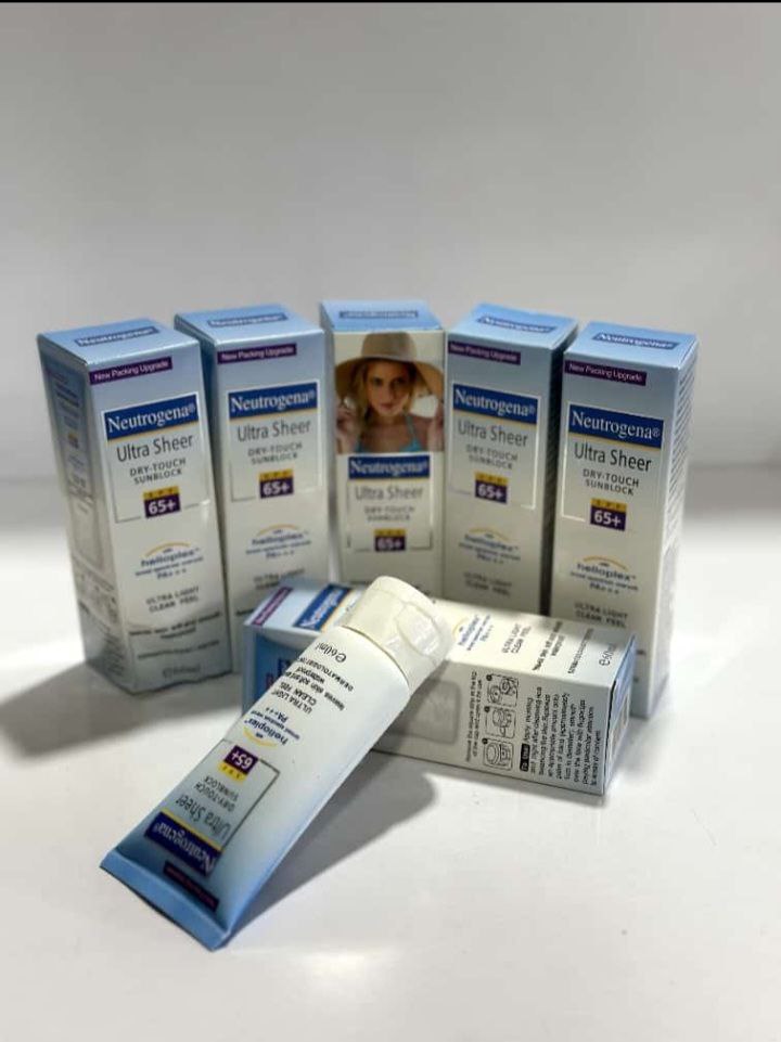 ضد آفتاب نوتروژینا ULTRA SHEER حاوی +SPF 65 بی‌رنگ