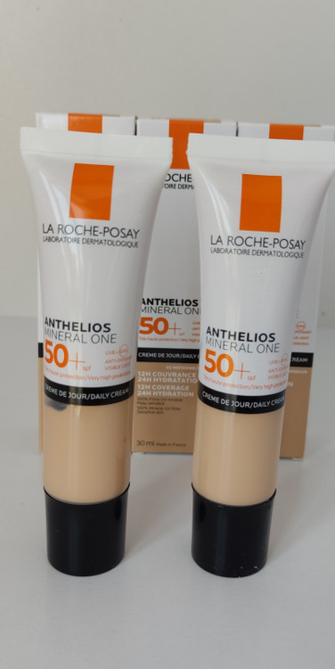 خرید ضد آفتاب رنگی لاروش پوزای